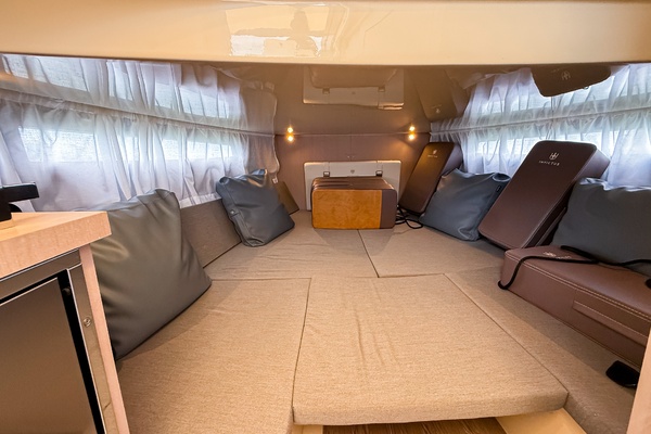29ft Invictus Yacht For Sale