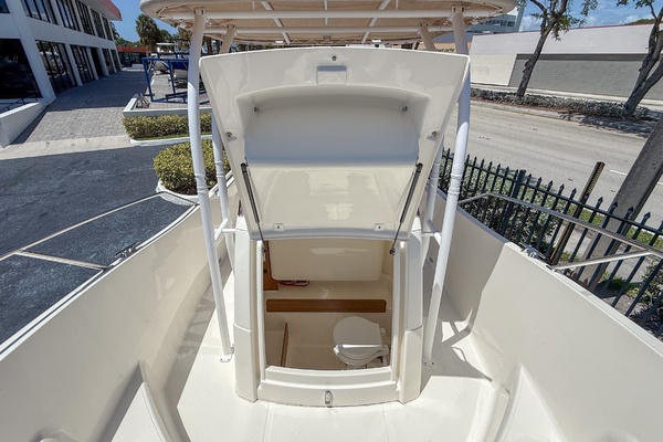 23ft White Shark Yacht For Sale
