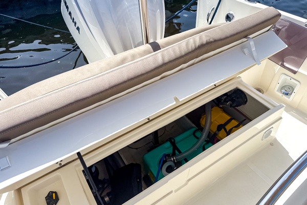 23ft White Shark Yacht For Sale