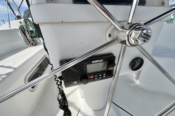 Telok Ayer 40ft Hunter Yacht For Sale