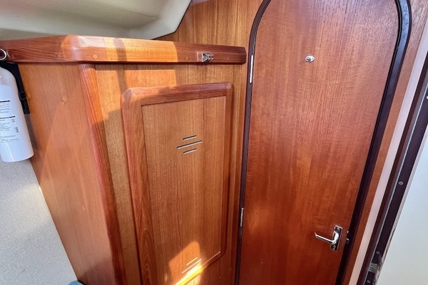 Telok Ayer 40ft Hunter Yacht For Sale