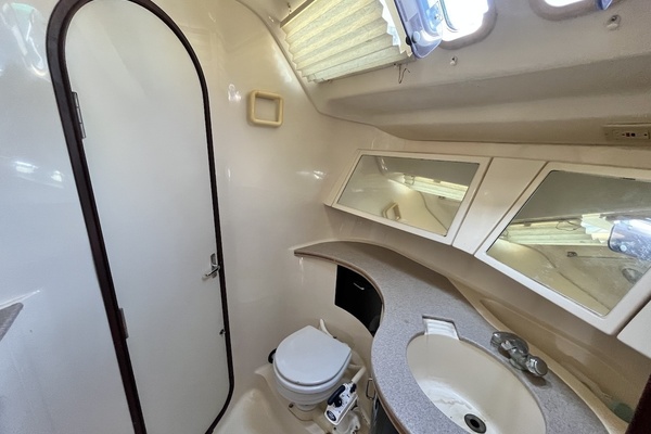 Telok Ayer 40ft Hunter Yacht For Sale