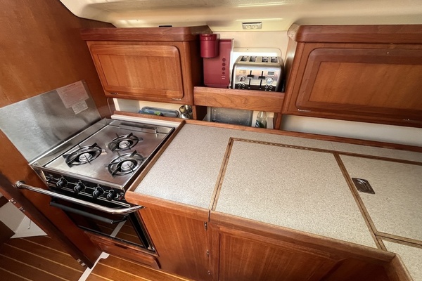 Telok Ayer 40ft Hunter Yacht For Sale