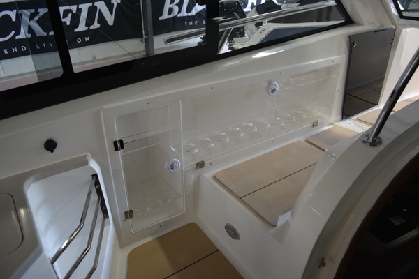 37ft NX Boats Yacht For Sale