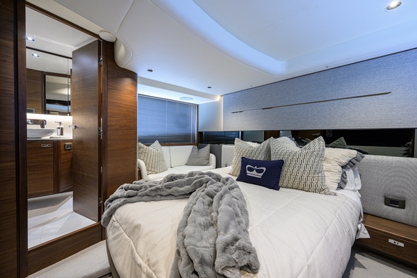 Princess 50 - Crown - Stateroom