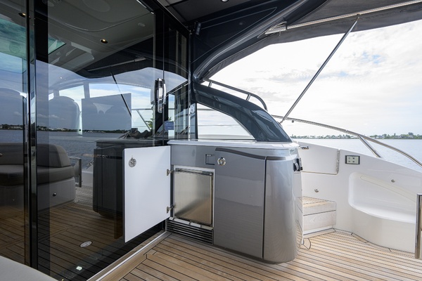 Princess 50 - Crown - Cockpit