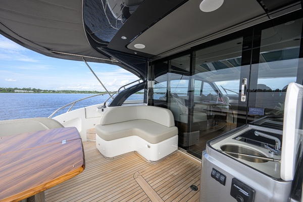 Princess 50 - Crown - Cockpit