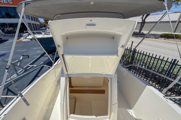 20ft White Shark Yacht For Sale