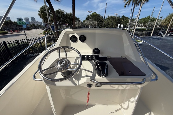 20ft White Shark Yacht For Sale