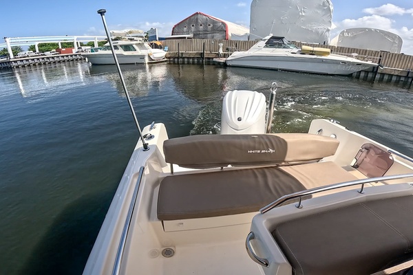 20ft White Shark Yacht For Sale
