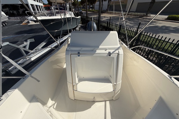 20ft White Shark Yacht For Sale