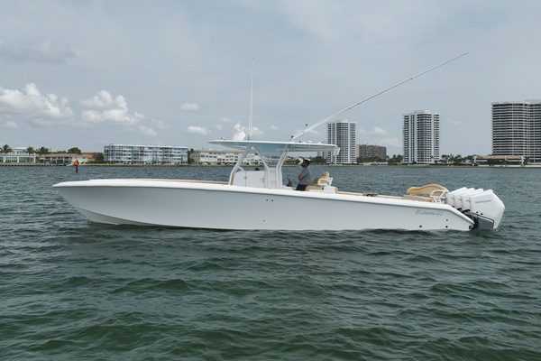 Lifestyle  41ft Bahama Yacht For Sale