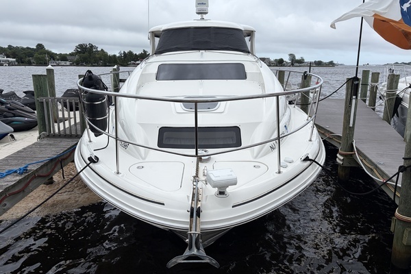 2005 Sea Ray 39