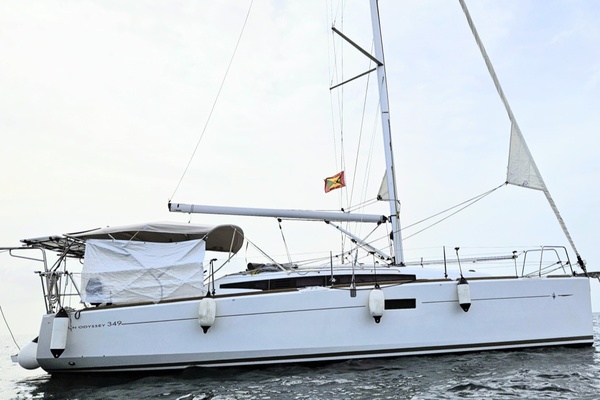 Goodnight Owl 34ft Jeanneau Yacht For Sale