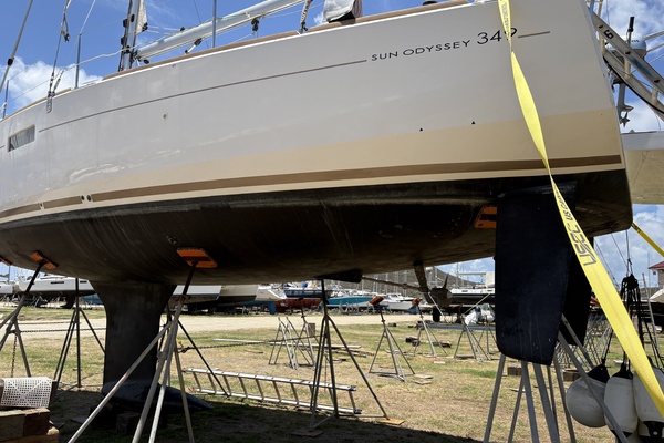 Goodnight Owl 34ft Jeanneau Yacht For Sale