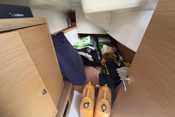 Goodnight Owl 34ft Jeanneau Yacht For Sale