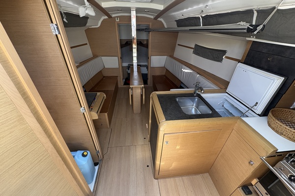 Goodnight Owl 34ft Jeanneau Yacht For Sale