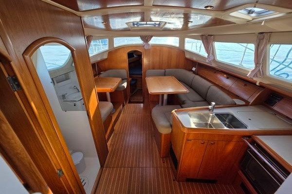 HAYABUSA 40ft Jeanneau Yacht For Sale