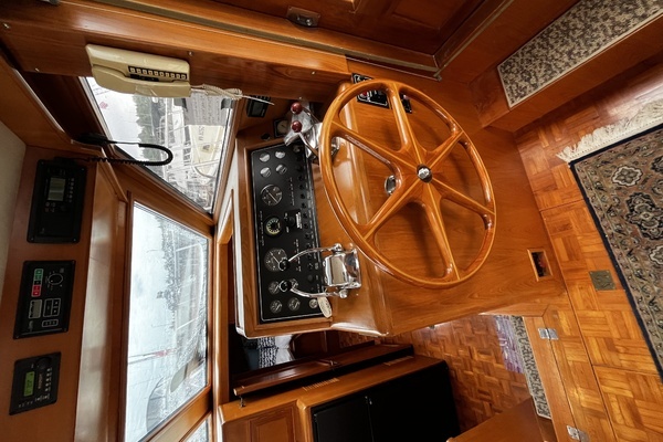 1997 Ocean Alexander 44