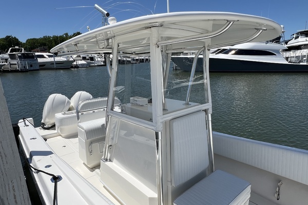 SHAREHOLDER 31ft Contender Yacht For Sale