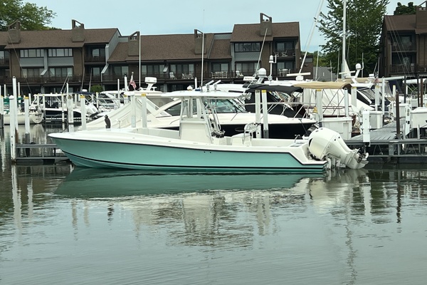 SHAREHOLDER 31ft Contender Yacht For Sale