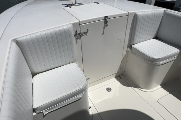 SHAREHOLDER 31ft Contender Yacht For Sale