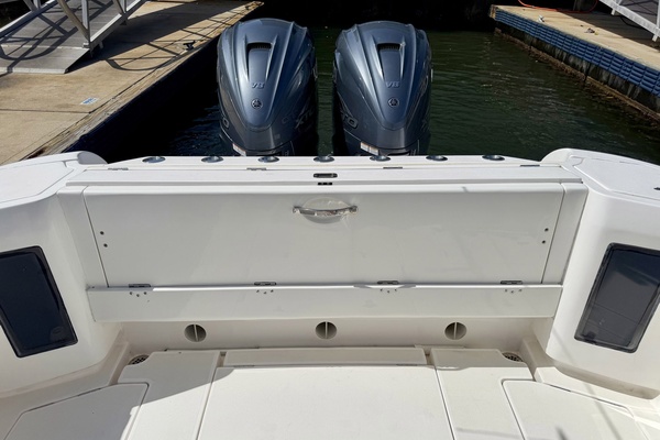 34ft Intrepid Yacht For Sale
