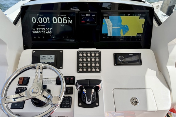 34ft Intrepid Yacht For Sale