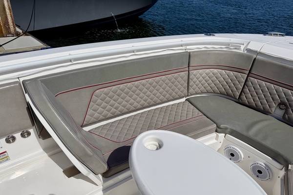 34ft Intrepid Yacht For Sale