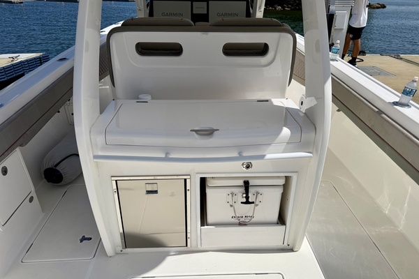 34ft Intrepid Yacht For Sale