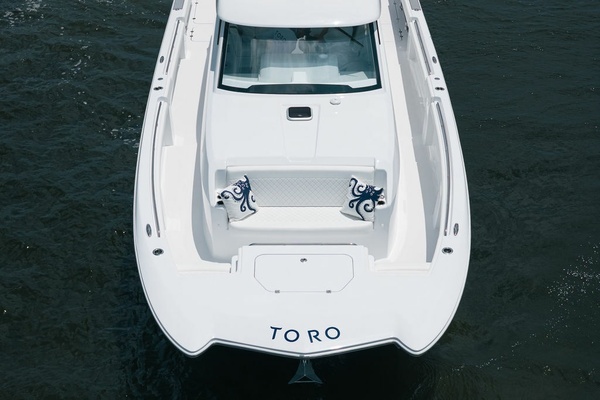 TORO 40ft Powercat Yacht For Sale