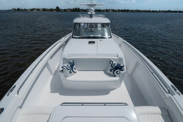 TORO 40ft Powercat Yacht For Sale