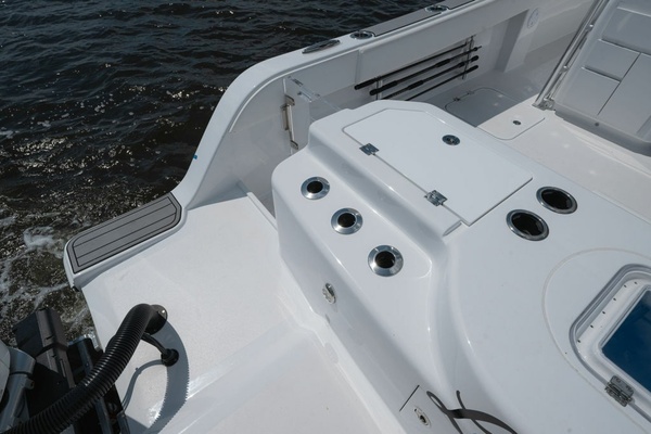 TORO 40ft Powercat Yacht For Sale