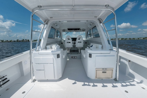 TORO 40ft Powercat Yacht For Sale