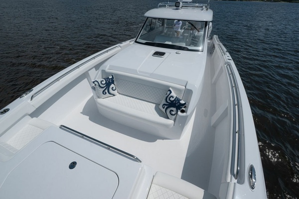 TORO 40ft Powercat Yacht For Sale