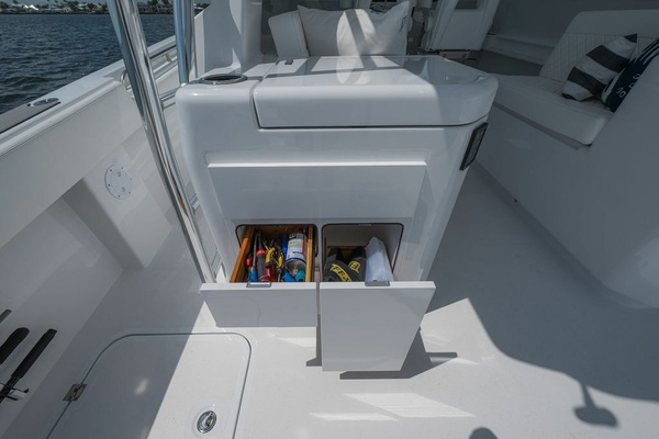 TORO 40ft Powercat Yacht For Sale