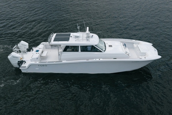 TORO 40ft Powercat Yacht For Sale