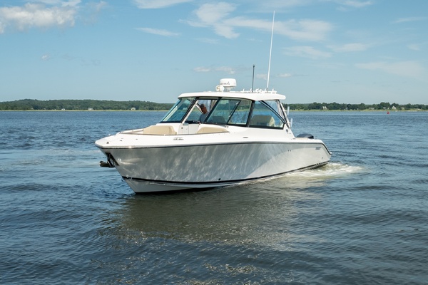 All Square  32ft Pursuit Yacht For Sale