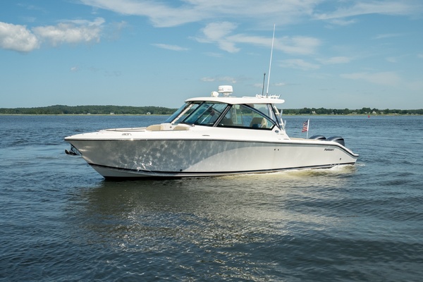 All Square  32ft Pursuit Yacht For Sale
