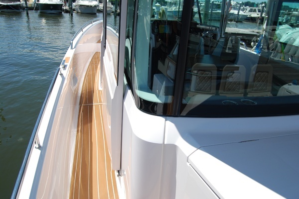 2022 Axopar 37
