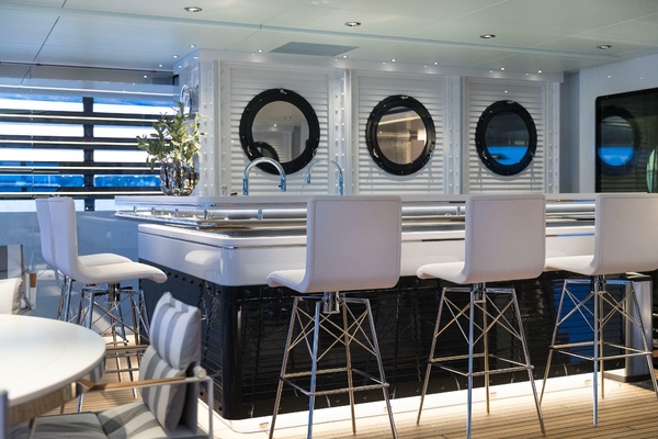 Main Deck Aft Bar Portside 