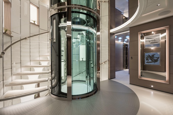  Elevator 