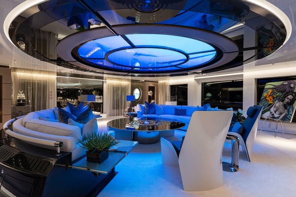 Main Salon Looking Aft To Port 