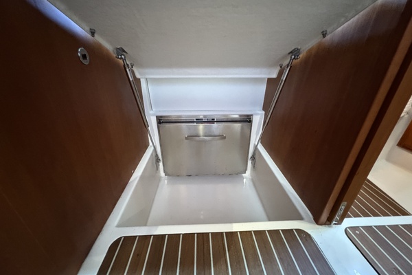 Sea Fantasy 41ft Back Cove Yacht For Sale