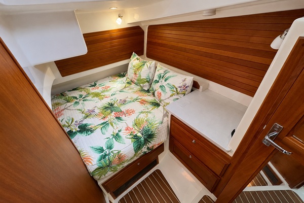 Sea Fantasy 41ft Back Cove Yacht For Sale