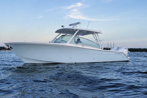 Im In 33ft Cobia Yacht For Sale