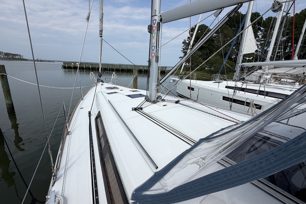 Breeze 41ft Beneteau Yacht For Sale