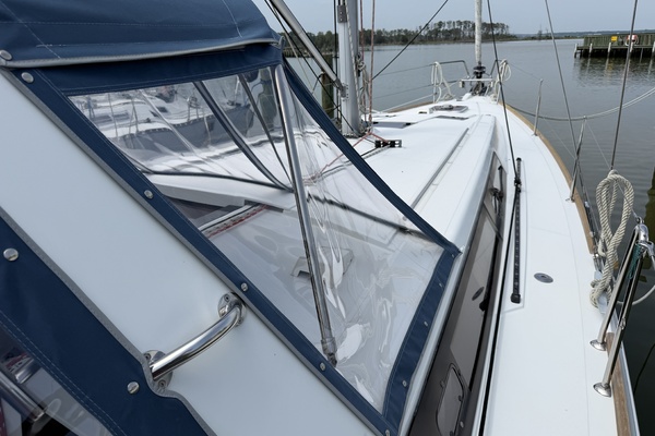 Breeze 41ft Beneteau Yacht For Sale