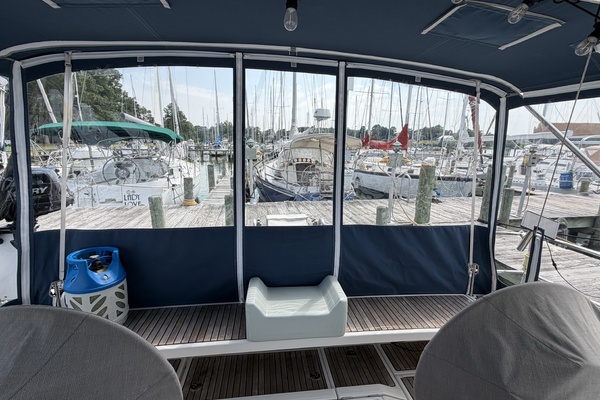 Breeze 41ft Beneteau Yacht For Sale