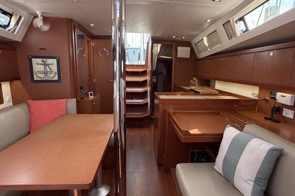 Breeze 41ft Beneteau Yacht For Sale